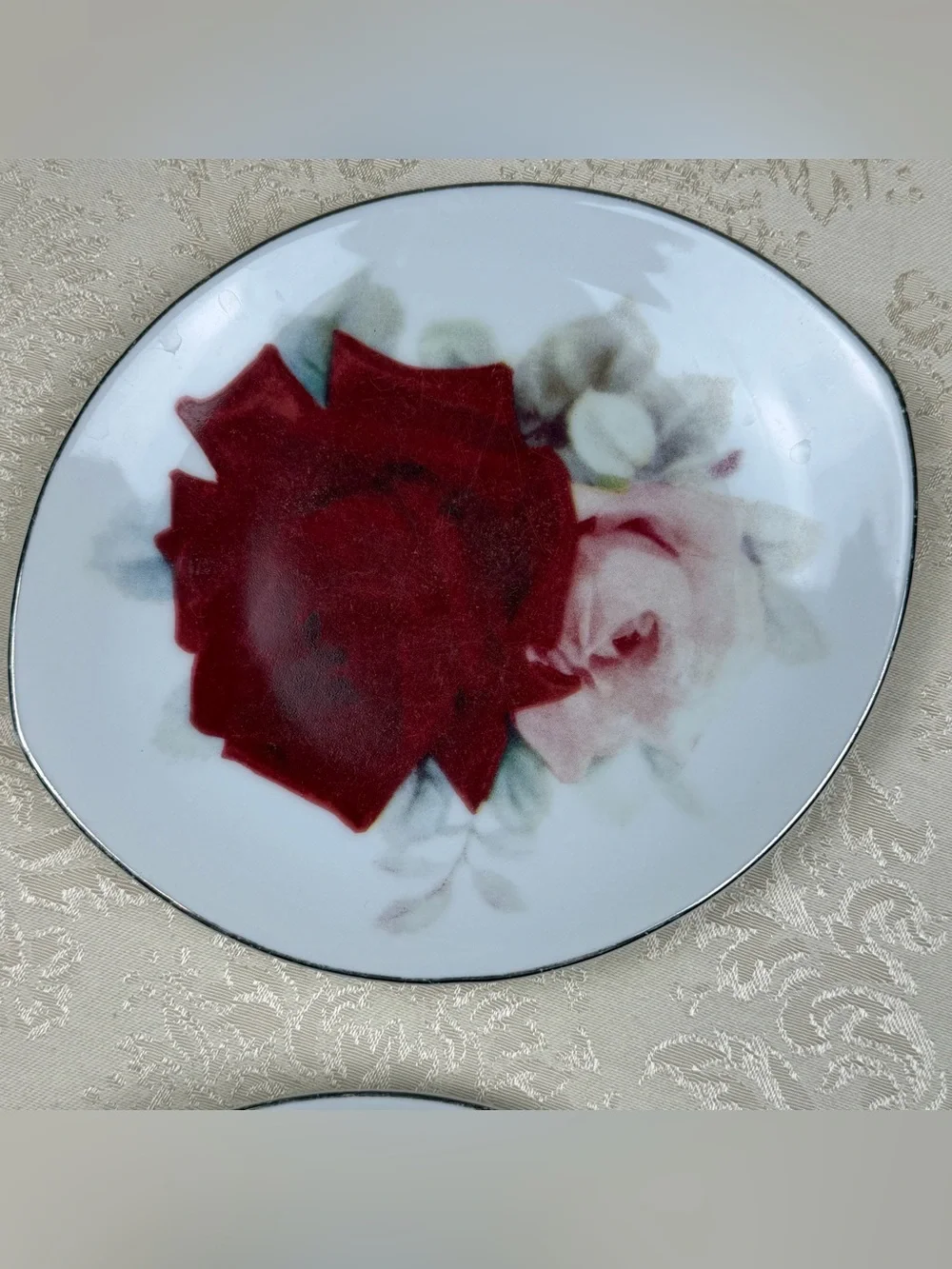Vintage Narumi Fine China Dessert Plates with Red Rose Floral Pattern - Set of 4